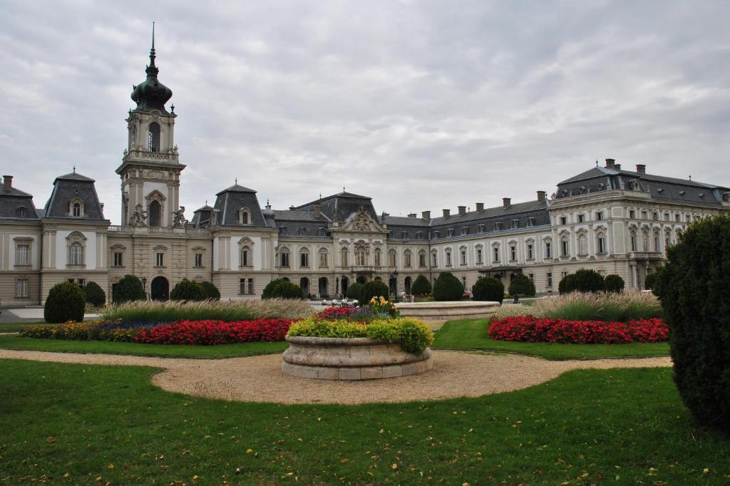 Active Vendeghaz Keszthely Hotel ภายนอก รูปภาพ